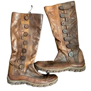 Brown Leather Born boots, size 7